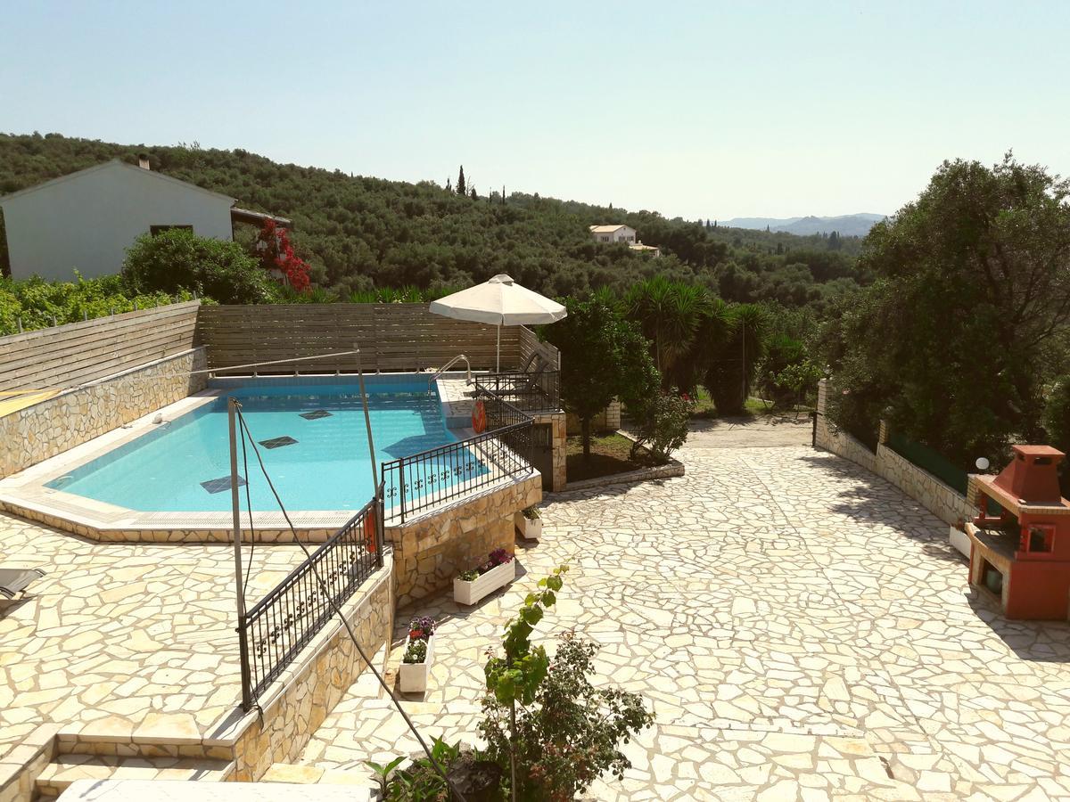 Villa Fantastico Acharavi  Exterior photo