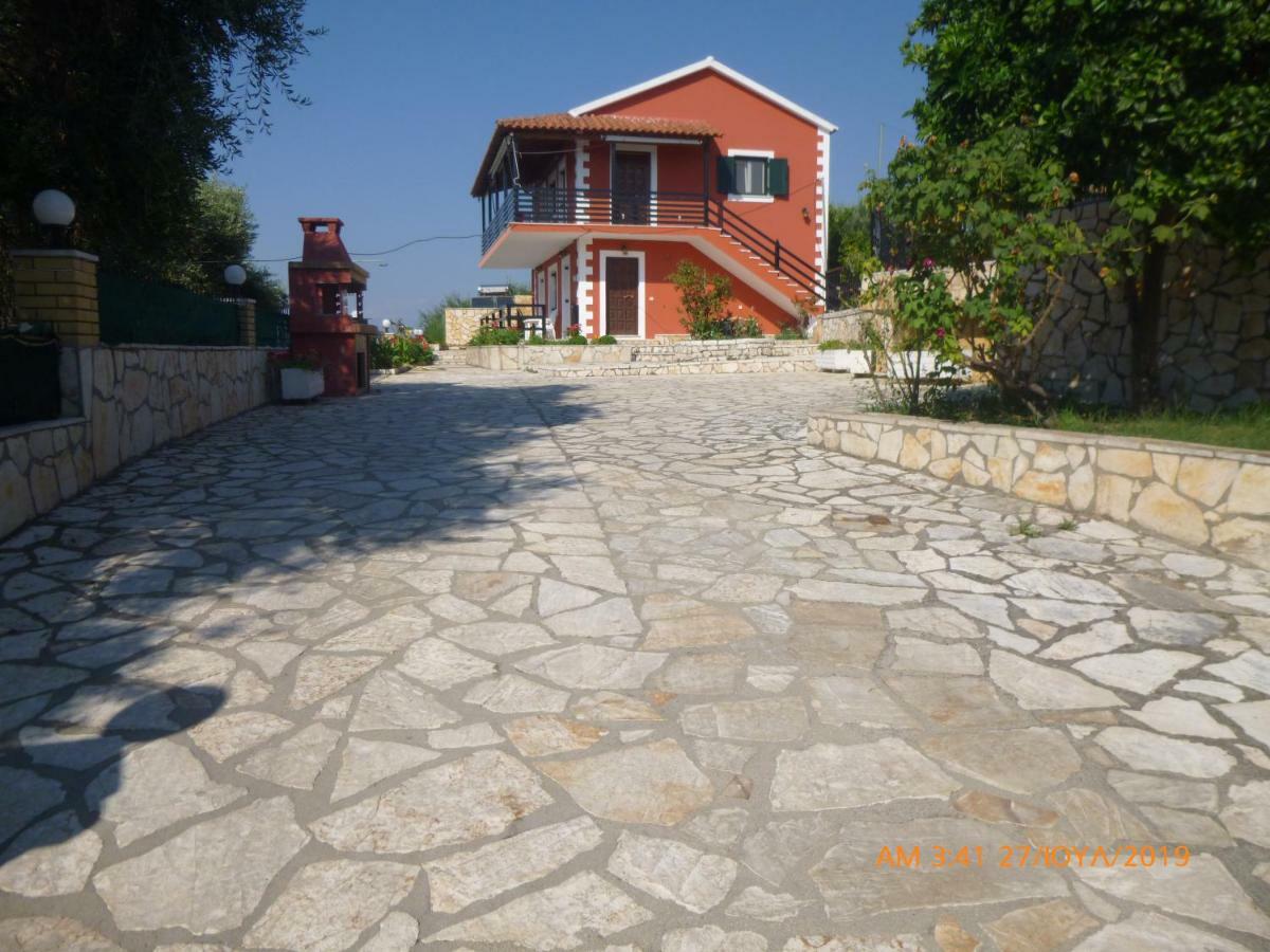 Villa Fantastico Acharavi  Exterior photo